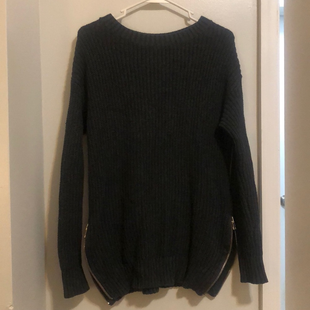 Dark grey long sleeve sweater with zipper detail